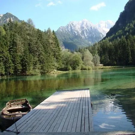 Vikendica Lovely Mountain House With Heated Pool Zgornje Jezersko